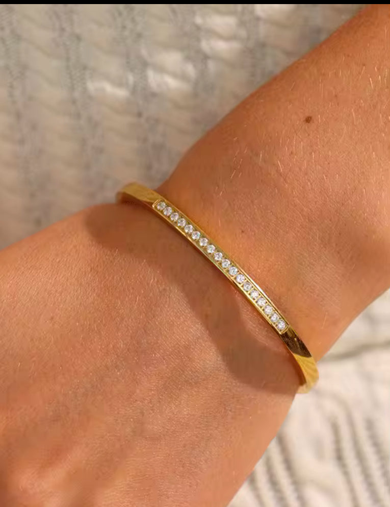 Luxery bracelet