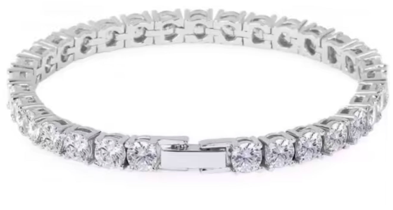 Charm bracelet for women