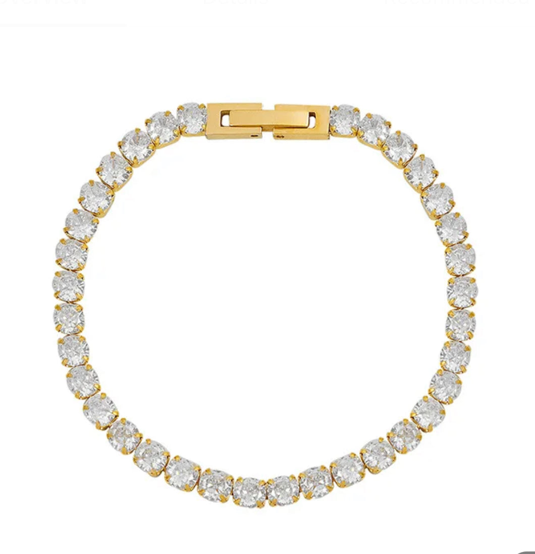 Charm bracelet for women