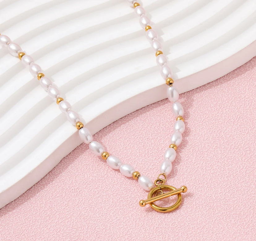 Pear necklace