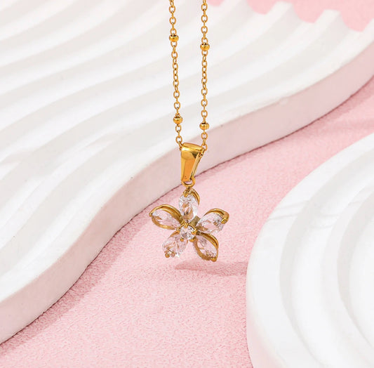 Sandy necklace
