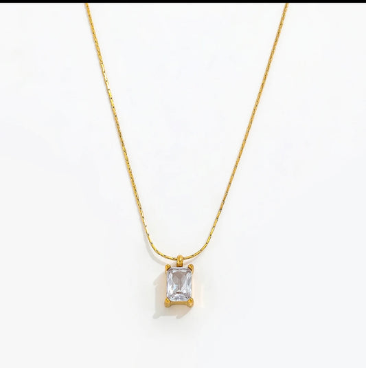 Hola necklace