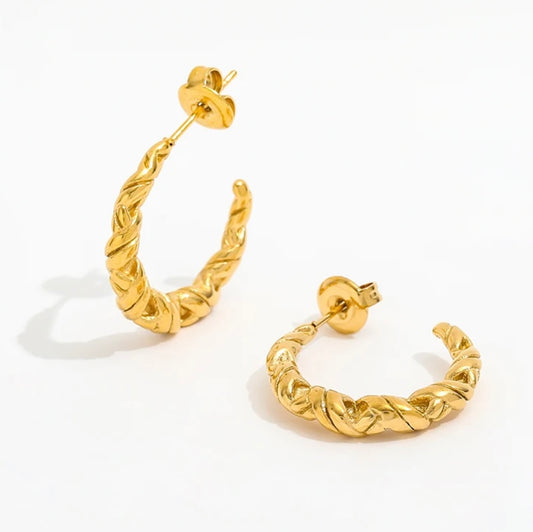 olys earrings