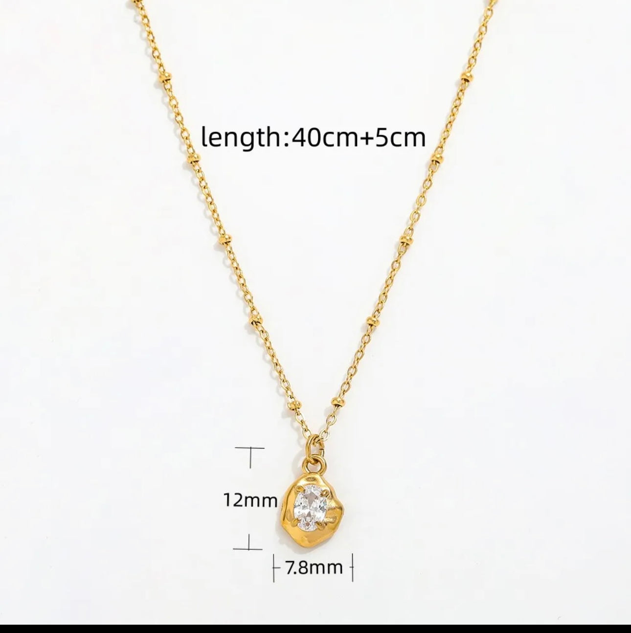 Mia Necklace