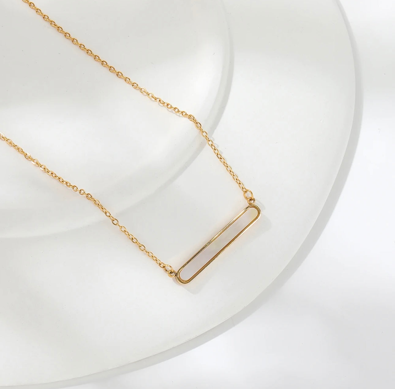 Ola necklace